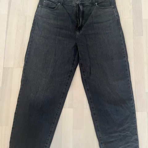 Uniqlo jeans w32 loose fit