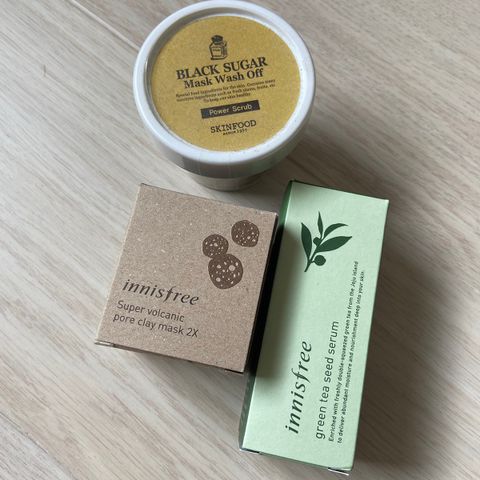 Koreansk hudpleie fra Innisfree & SkinFood