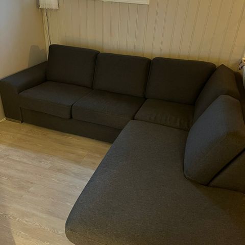 Sofa med sjeselong