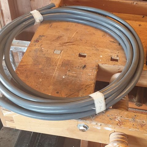 Kabel. 8 meter PFSP 2X6mm2 +6mm2 jordleder og jordskjerm i tillegg