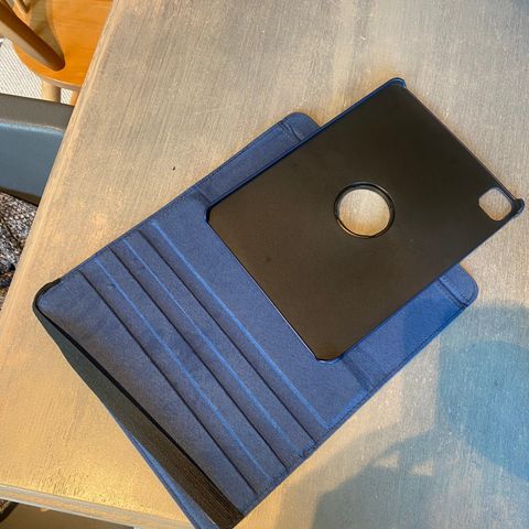 Helt ubrukt iPad case, 11 tommer, kjøpte feil størrelse