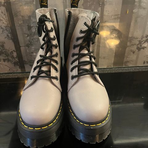 Dr Martens Jadon lll