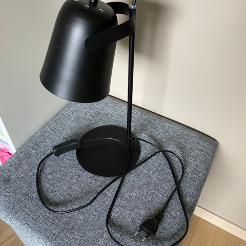 Bordlampe fra Kid selges