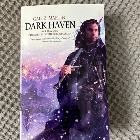 Dark Haven, Chronicles of the Necromancer bok 3 av Gail Z. Martin (engelsk bok)