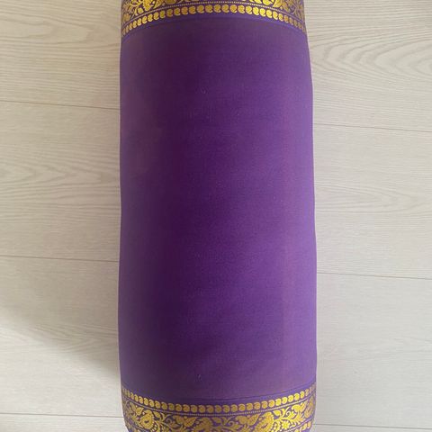 Yoga bolster