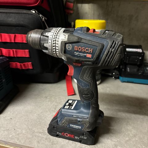 BOSCH GSR 18V-150C + 4.0Ah PROCORE