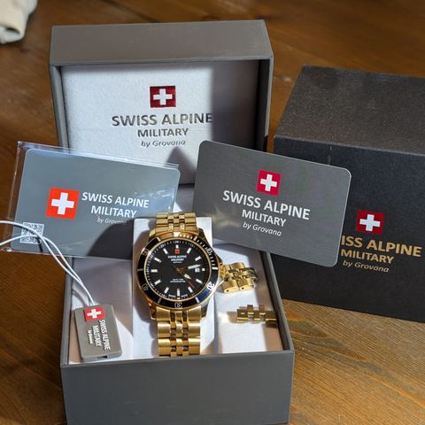 Swiss Alpine Military herre ur