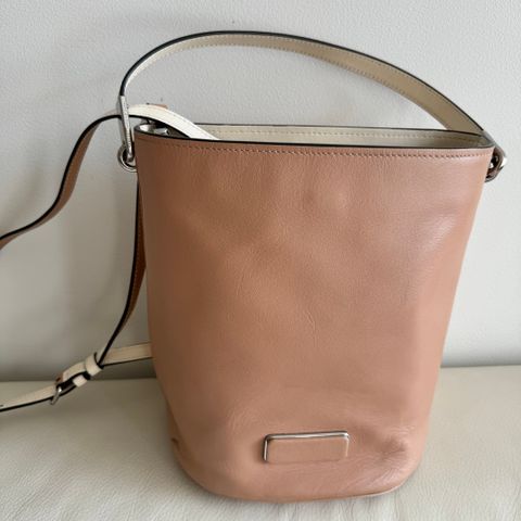 BUCKET BAG FRA M.JACOBS