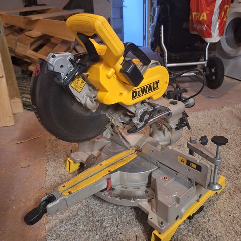 Dewalt dw717xps