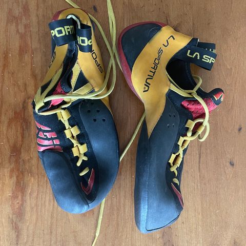 la sportiva genius 42