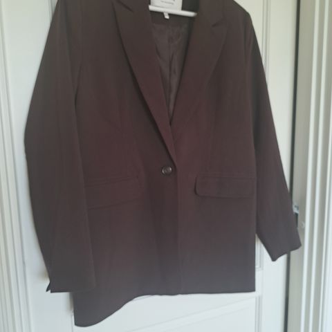 B.young Danta Blazer i Java Brown.  Ny!