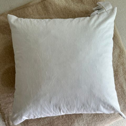 Pute fra H&M Home (50 x 50 cm)