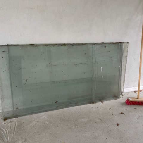 Laminerte glass m skader