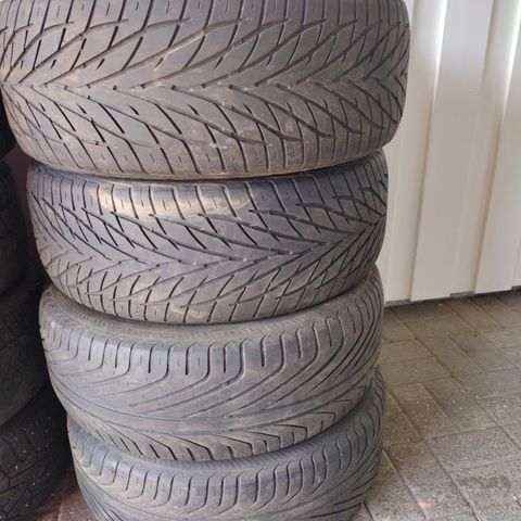 Summer dekk 225/55 r17