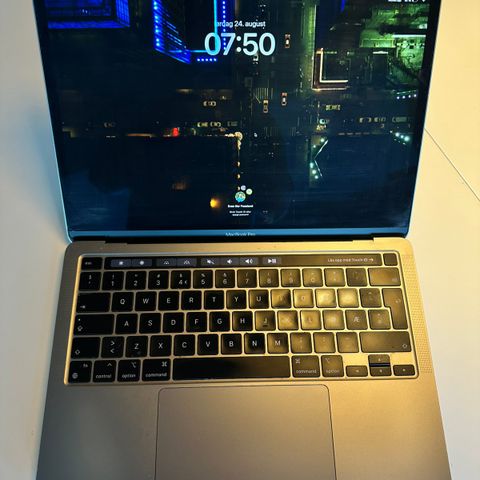 MacBook Pro M1 / 256 GB / 16GB RAM / Late 2020 / 13-inch