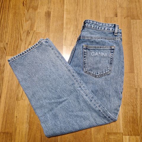 Ganni High-Waisted Cropped Jeans W28