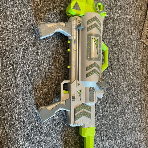 Zib striker leke pistol