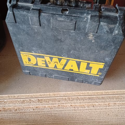 Dewalt vippesag