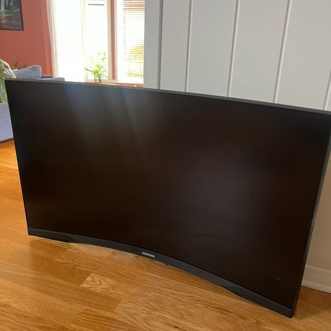 Samsung 27" Odyssey G5  Curved med teleskopfeste!