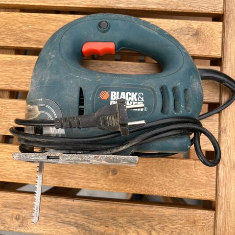 Black & decker stikksag 220V