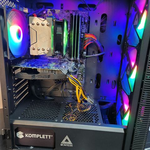 RGB gaming pc selges billig med gtx 980ti