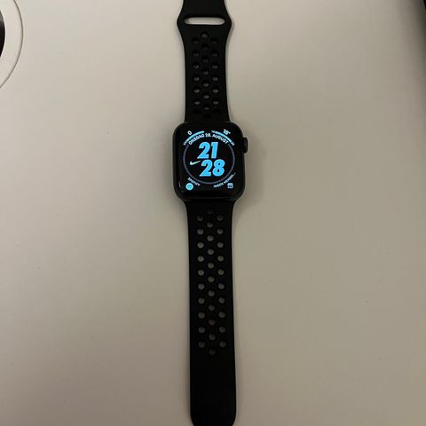 Apple watch series 6 40mm