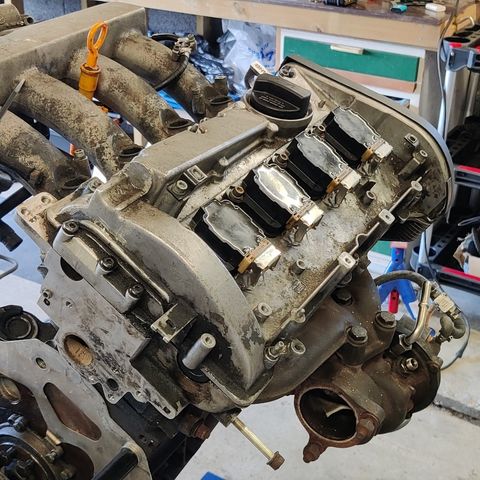 Audi 1,8T motor selges