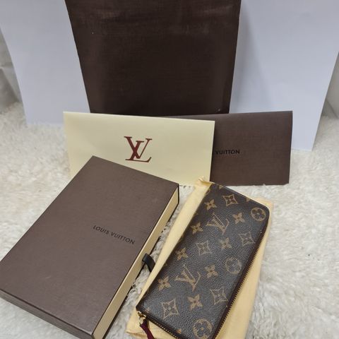 LOUIS VUITTON Clémence lommebok