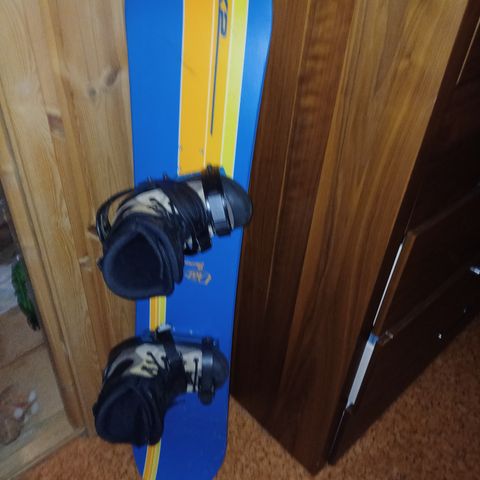 K2 snowboard 130 cm.sko str.34