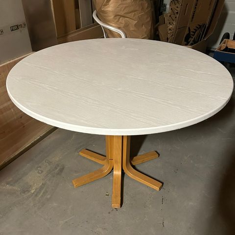 Rundt bord Ø110cm