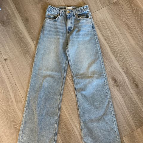 Jeans str 34 , 100 kr