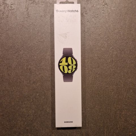 Uåpnet Galaxy Watch6 44mm