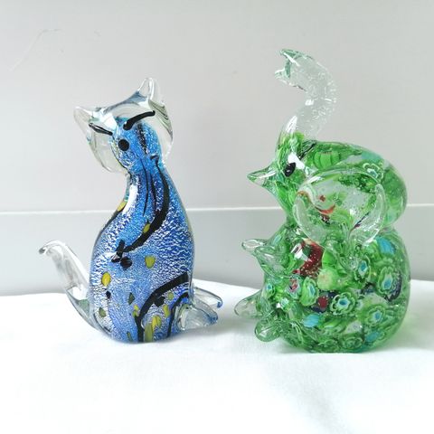 Katt og elefant i kunstglass (150,- pr stk)