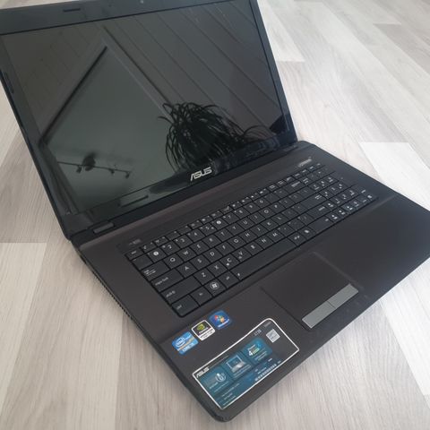 Asus x73s serie