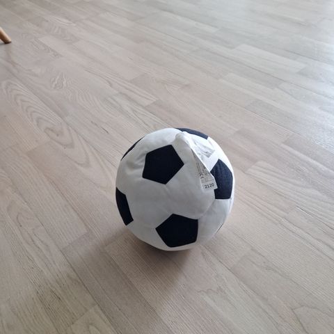 Tøyleke, fotball. Fra Ikea