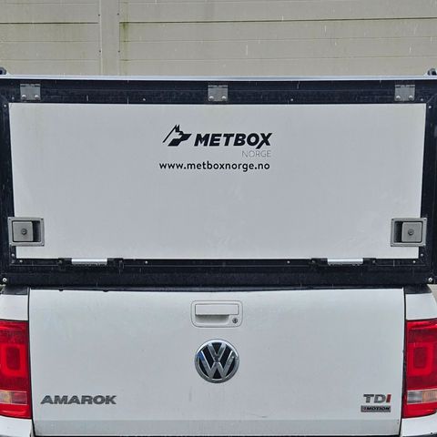 Metbox hundekasse til VW Amarok