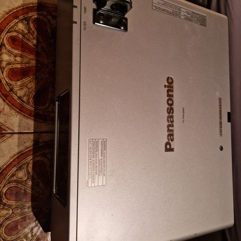 Panasonic pt-fw100nt