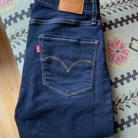 Levis 721 High rise skinny