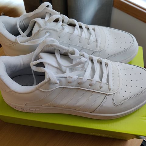 Adidas NEO(str. 47 1/3)