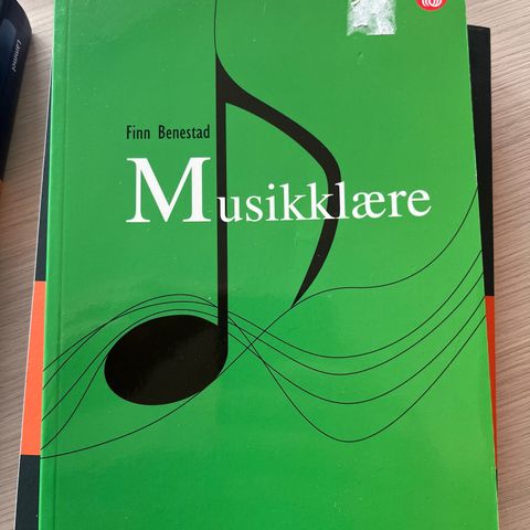 Musikklære av Finn Benestad