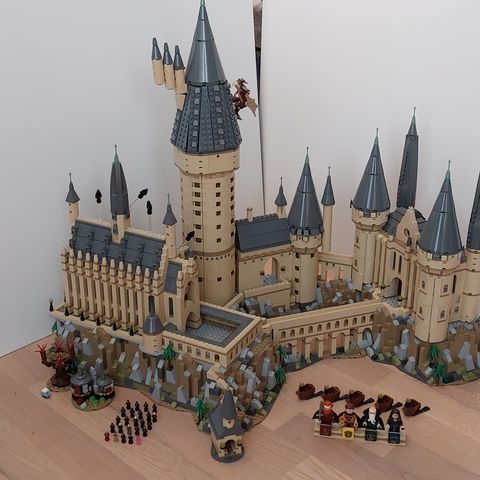 Lego 71043 Hogwarts Castle