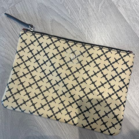 Malene Birger clutch