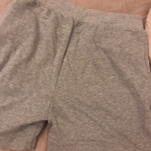 Helt ny Polo shorts i str M. Må hentes