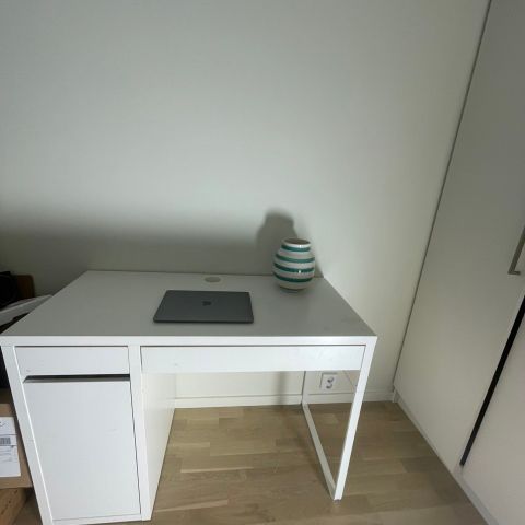 Brukt skrivebord fra IKEA