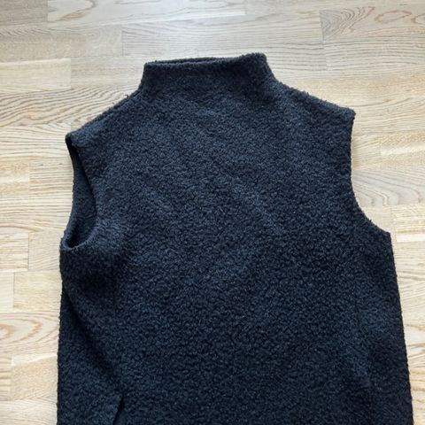 Zara vest