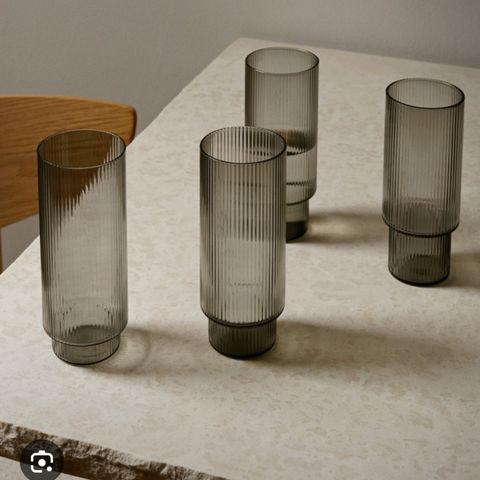 Ferm Living Ripple glass 4 stk ‘Smoked’