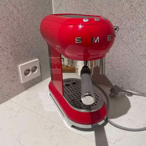 Smeg kaffemaskin