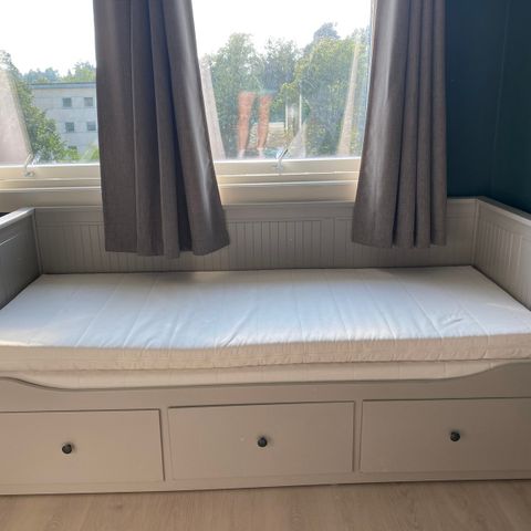 Hemnes dagseng NY PRIS!