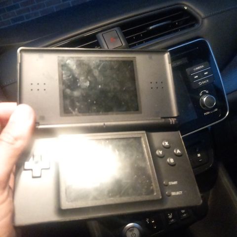 Nintendo DS lite