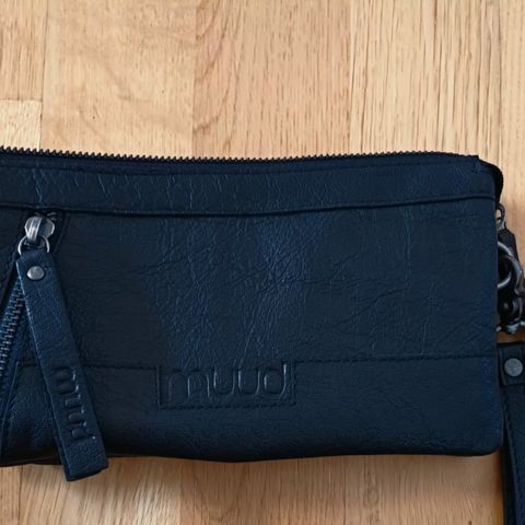 Svart muud clutch/veske